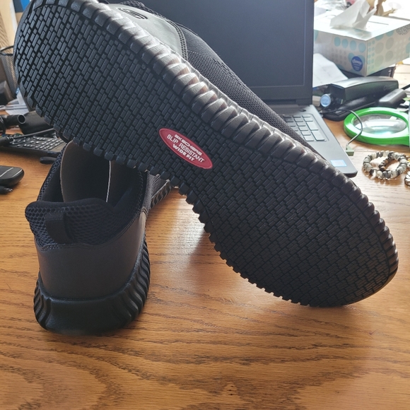 Big foot Man's size Shoes - Picture 2 of 10